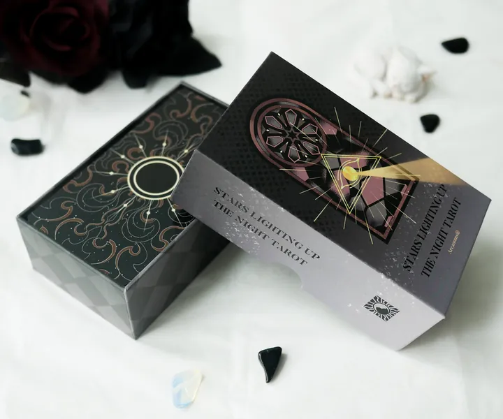 Stars Lighting Up the Night RWS Tarot Divine Guidance from the Celestial Expanse Cosmic Wonders Galaxy Holographic Gilding Gift for Psychics