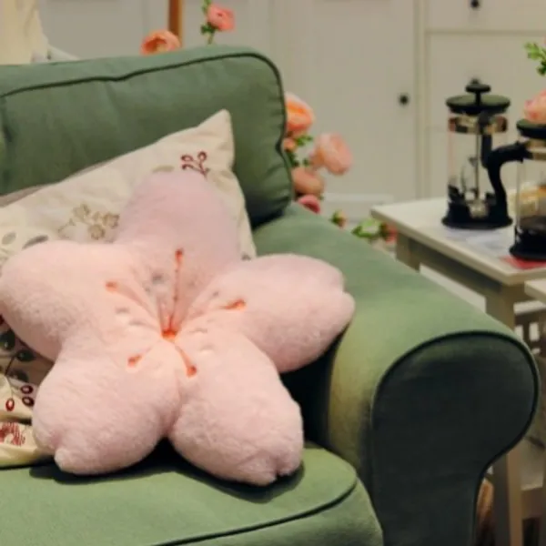 Tuelaly Sakura Flower Pillow Pink Flower Pillow Aesthetic Flower Decorative Throw Pillows Kawaiis Plush Floor Pillow for Bed Room Sofa Floor Pink