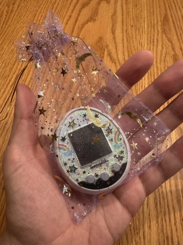 Tamagotchi ON Magic WHITE - US. *RARE LIMITED RELEASE MODEL*