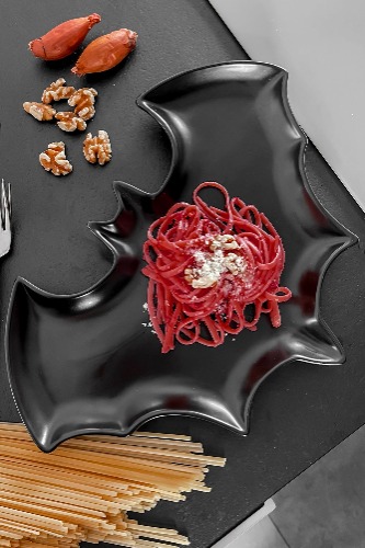 Creep Bat Serving Plate | One Size / Black / 100% Ceramic