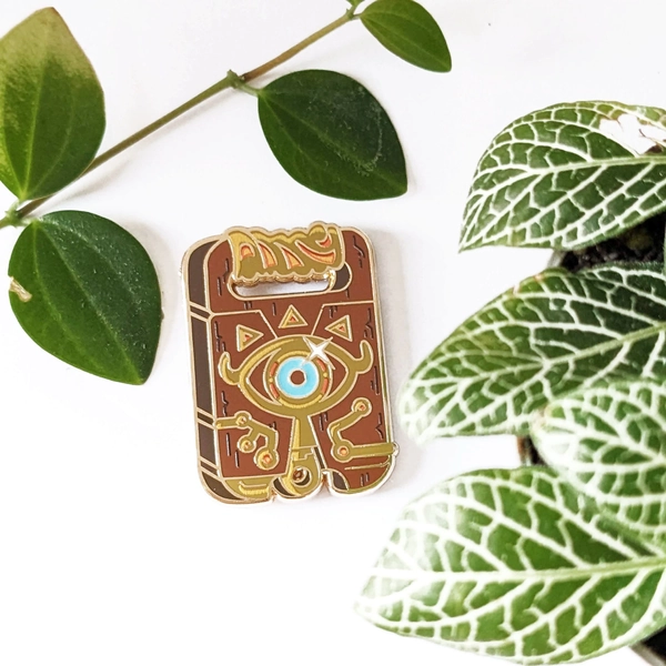 Sheikah Slate Pin - Hero Kit - Zelda Breath of the Wild inspired
