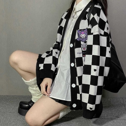 Kawaii Checkered Cardigan - L / Black