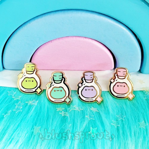 Froggie Bottle Mini Pin Set of 4 | Default Title