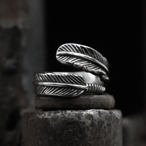 Feather Stainless Steel Ring - Stainless Steel / 9.5