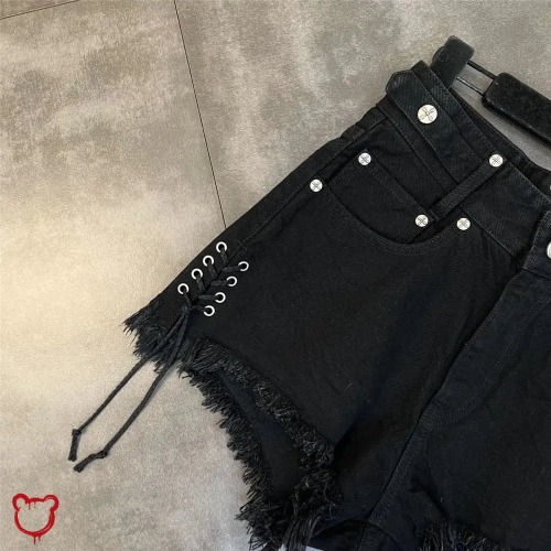 Black lace-up shorts - Black / M