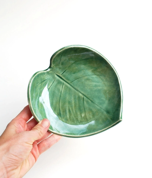 Green Leaf Dish - large