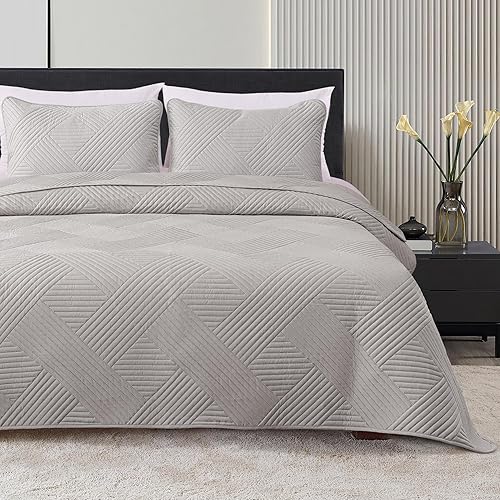 Whale Flotilla King Quilt Set, Soft Lightweight Quilts Bedspreads Coverlet with Embossed Pattern, Bedding Sets with 2 Pillow Shams, Reversible Bed Cover for All Seasons, 96x104 Inches, Light Grey - Light Grey - King (96"x104")