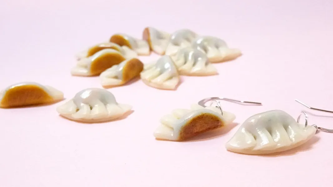 Dumpling Earrings, Food Jewelry, Polymer Clay Charm, Miniature Food, Dim sum charm, Dumpling Necklace, Food Necklace, Chinese Food Charm,