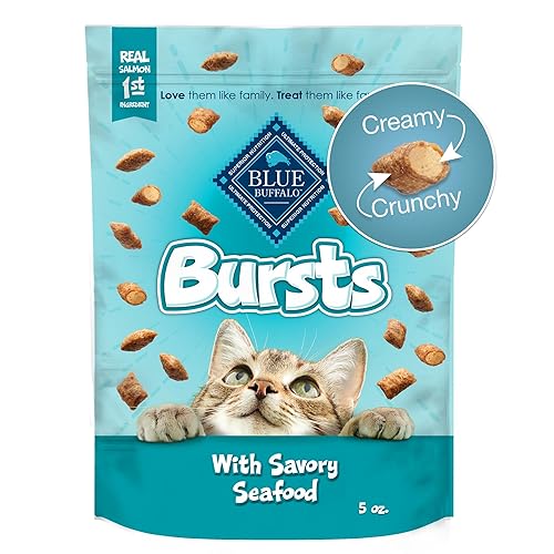 Blue Buffalo Bursts Crunchy & Creamy Cat Treats, Great for Training, Savory Seafood, 5-oz Bag - Seafood - 5 Ounce (Pack of 1)