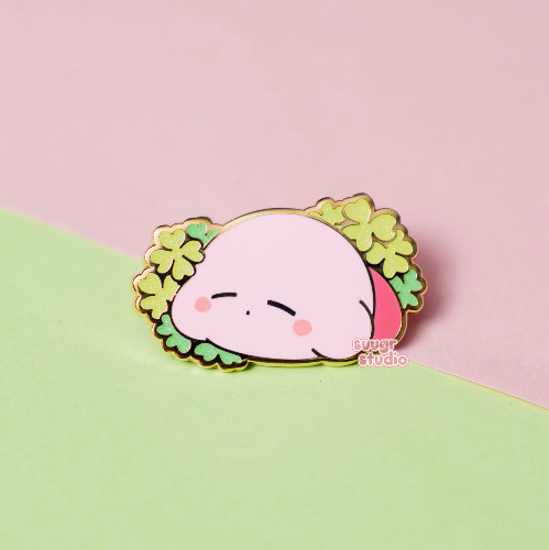 Clover Poyo Hard Enamel Pin - [B Grade] / Simple Rubber Back