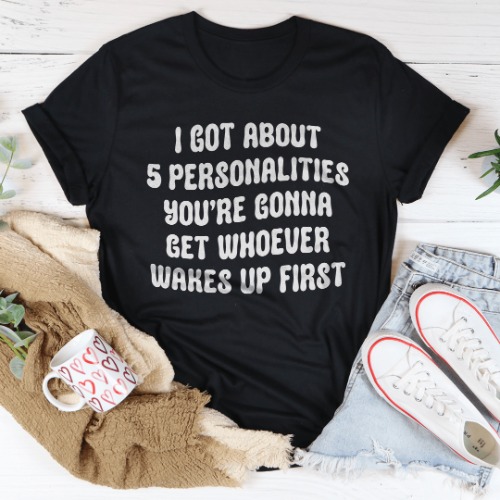 I Got About 5 Personalities Tee - Black Heather / M