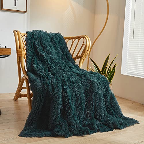 XeGe Luxury Faux Fur Throw Blanket, Deep Green Soft Fluffy Blanket Throw Single, Shaggy Plush Decorative Couch Blanket, Cute Furry Throw Fuzzy Office Lap Blanket for Bedroom Living Room Dark Green - Throw/Single (127 x 152 CM) - Dark Green