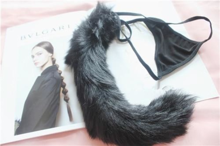 Tail Thongs | Black Fox