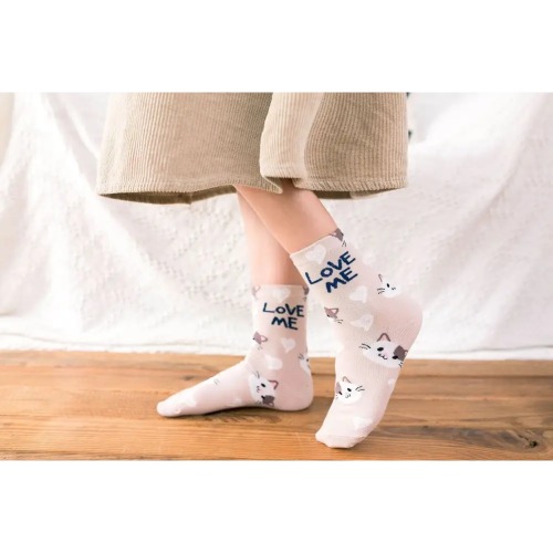 Kawaii Baby Animal Socks for Cute and Charming Style - Beige Kittens