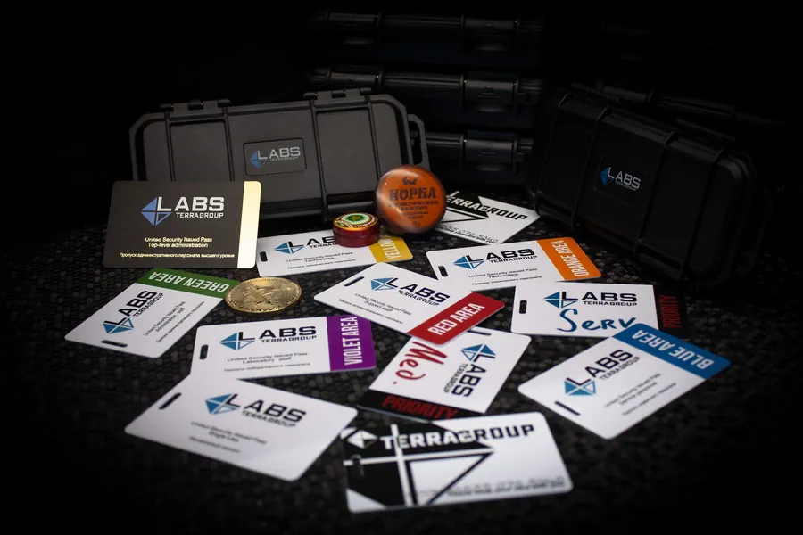 Escape from Tarkov Red Key Card Black KeyCard Collection Model NFsee Tag Card Full Set Large Secure Container - Large Secure Container2