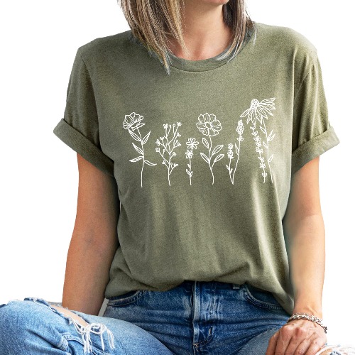 Women Floral Graphic Tee, Plus Size Round Neck Flowers Nature Lover Gifts, Cute Wild Flower T-shirt, Casual Short Sleeve Tops
