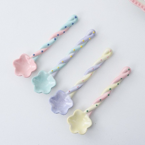 Ceramic Pastel Flower Soup Dessert Spoon Kawaii - Pink