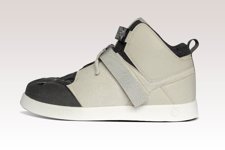 **PRE-ORDER** Wolf Paw V1 - Silver Birch | USA Mens Size 8