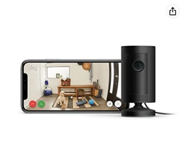 Ring Indoor Cam – cámara de seguridad HD compacta, con enchufe, audio doble vía – Compatible con Alexa – Negra