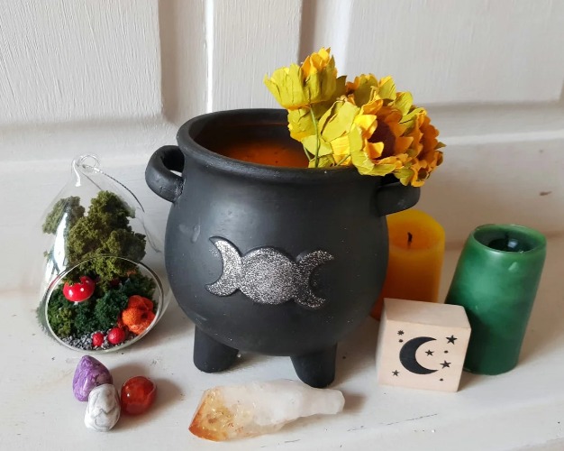 Triple Moon Cauldron Plant Pot
