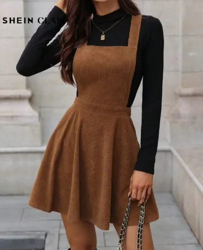 Vestido para cosplay de Robbie The Rabbit (Silent Hill)