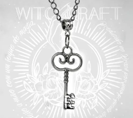 Pingente chave de hecate liso