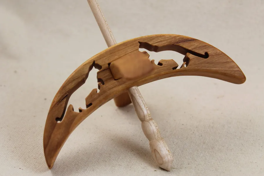 Cut-out Cat Turkish Drop Spindle