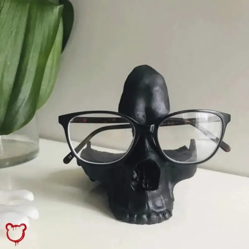 Gothic Skull Statue Glass - Black