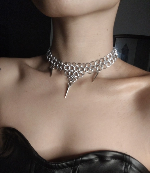 Elegantly Ethereal Dainty Spiked Chainmail Choker
