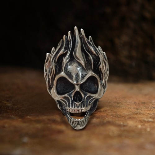 Skull on Fire Sterling Silver Ring - 925 Silver / 12