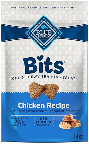 Blue Buffalo Bits Soft Dog Treats for Training, Made With Natural Ingredients & Enhanced with DHA, Chicken Recipe, 19-oz Bag - Chicken - 1.19 Pound (Pack of 1)