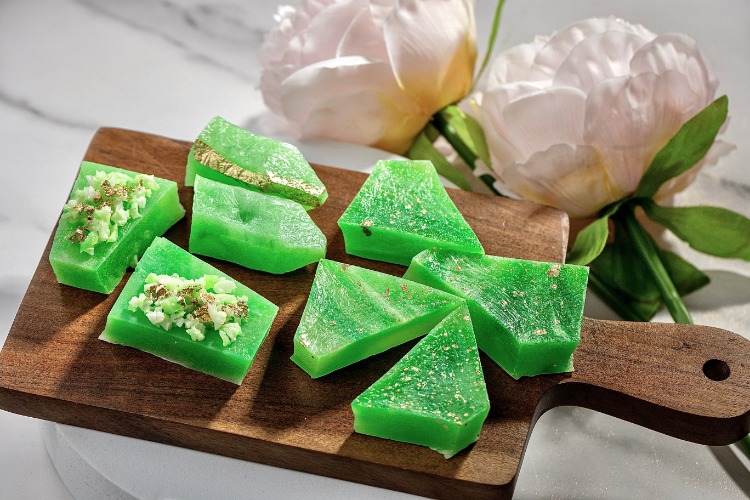 coconut and pandan jade crystal candy