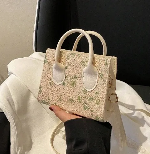 Mini Straw Bag Flower Pattern