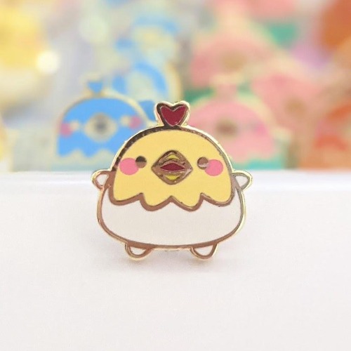 Tiny "Spring Solero" the Birb Enamel Pin
