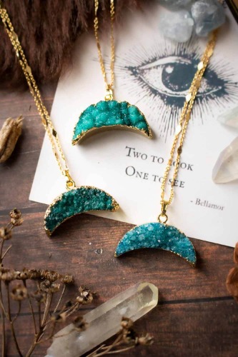 Pendentif Agate Dione et chaîne en laiton doré | Default Title