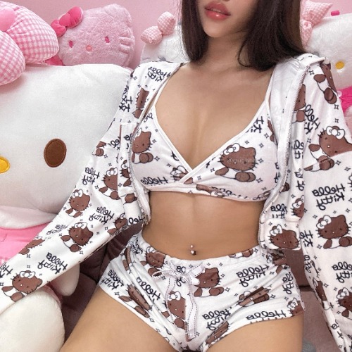 Tanned Kitty 3 Pieces Set (Jacket + Bra top + Shorts) | Jacket + Bra Top + Shorts Set / XS-S