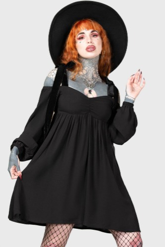 Mae Queen Dress | M / Black / 100% Viscose