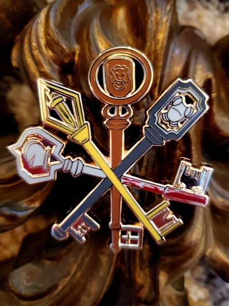 Resident Evil Enamel Pin - Spencer Mansion Keys