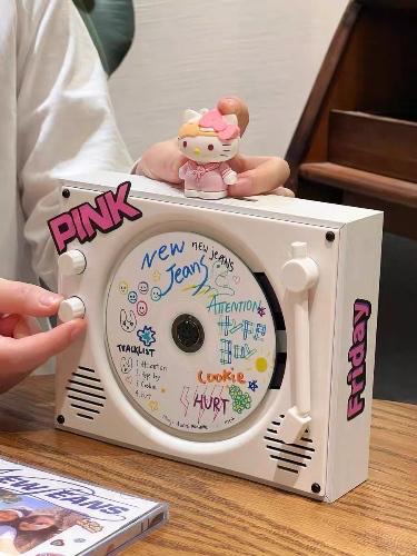 Y2K CD Player