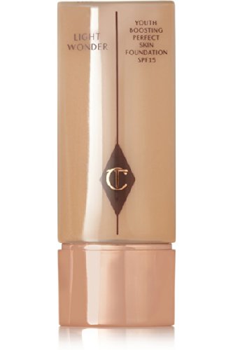 CHARLOTTE TILBURY Light Wonder foundation SPF 15 , Medium 06