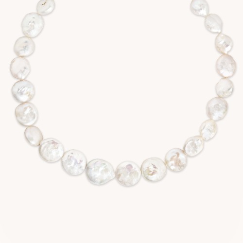 Opulent Pearl Necklace in Gold | Default Title