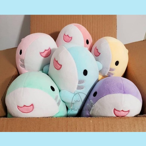 [Instock] Rainbow Mochi Sharks (6in)