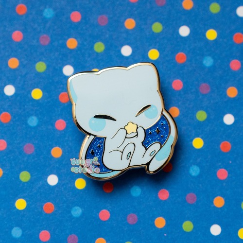 Mysterious Cutie Hard Enamel Pins - Shiny (Blue) / [A Grade] / Locking Clasp