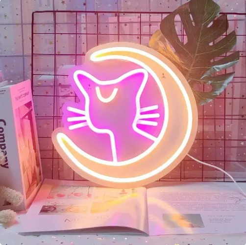 Sailor Moon Luna Lamp