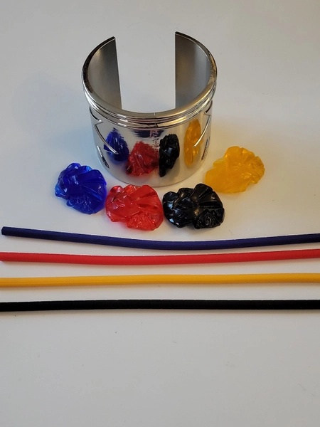 Dino Cuff Thunder Brace Cosplay Bracelet Complete with Gem and Band