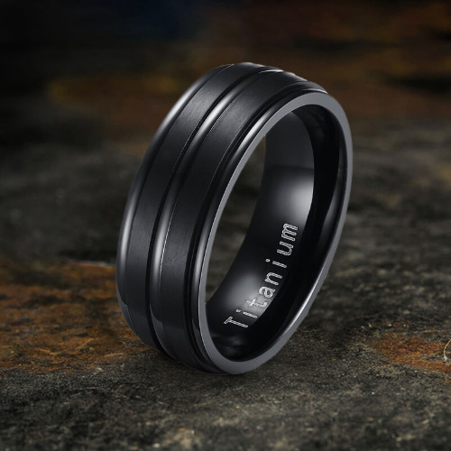 Simple Titanium Black Band Ring - Titanium / 8