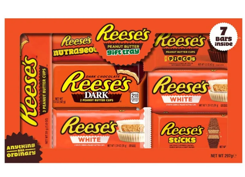Reeses Chocolate Gift Set - 297 g - Reeses Pieces - Reeses Peanut Butter Cup Miniatures White Chocolate - Dark Chocolate and Milk Chocolate Coating - Reeses Hamper - Christmas gifts 1 x Xmas Gift Tags