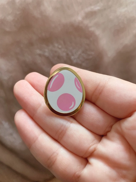Pink Yoshi Egg Hard Gold Enamel Pin