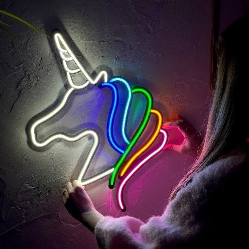 Unicorn - With Remote Control (+€7)