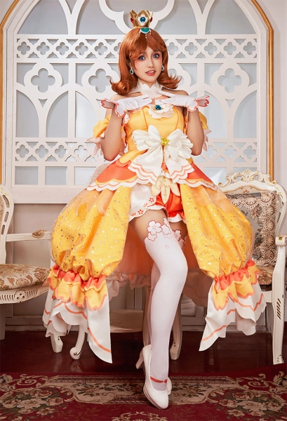 Miccostumes x akuoart Daisy Cosplay Costume Puff Sleeves Top and Shorts with Skirt and Gloves